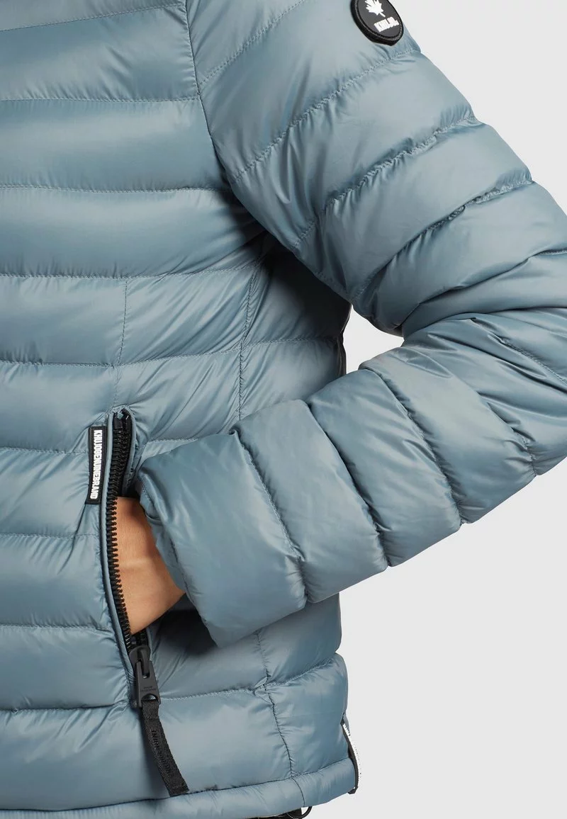 Coupon 🛒 Khujo LOVINA2 SHINE - Leichte Jacke - Blaugrau, Damen 🎁 5 Coupon 🛒 Khujo LOVINA2 SHINE - Leichte Jacke - Blaugrau, Damen 🎁 – Bild 5