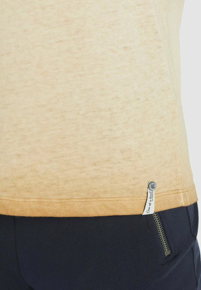 Budget ✔️ Khujo BARU - T-Shirt Basic - Sand, Damen 🎁 9 Budget ✔️ Khujo BARU - T-Shirt Basic - Sand, Damen 🎁 – Bild 9